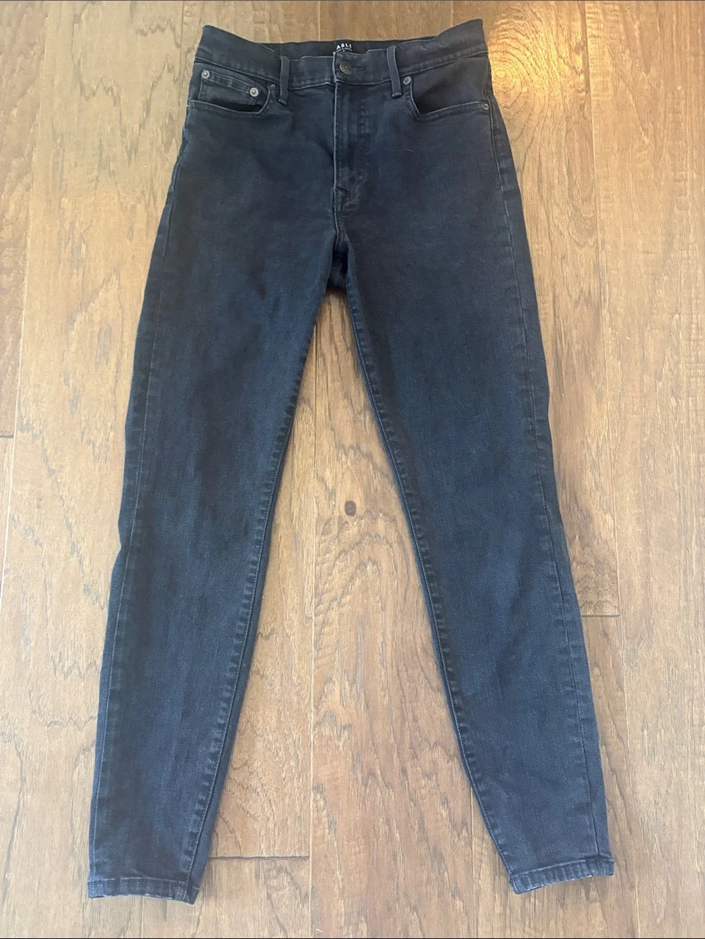 Able Classic Black High-Rise Women’s Jeans. Size 27